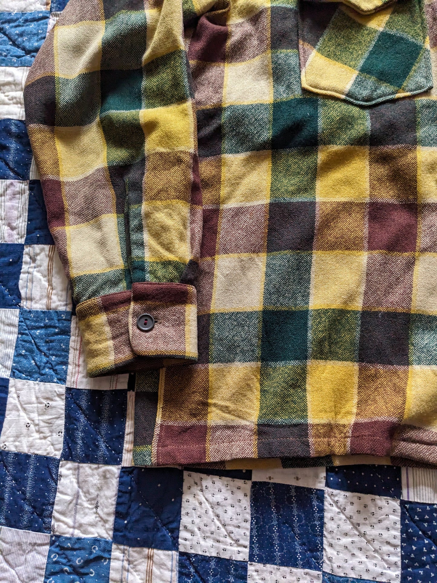 60s Unbranded Plaid Loop Collar Flannel Shirt