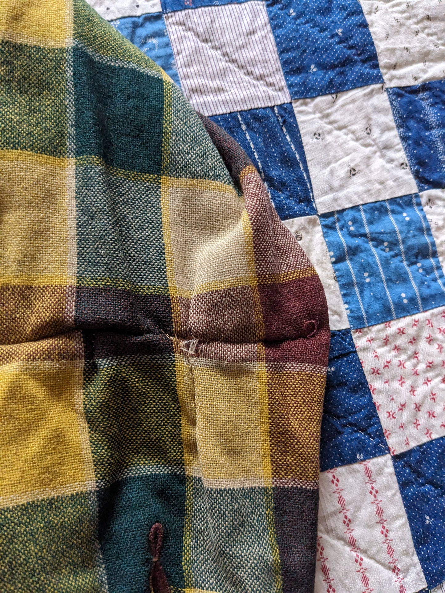 60s Unbranded Plaid Loop Collar Flannel Shirt