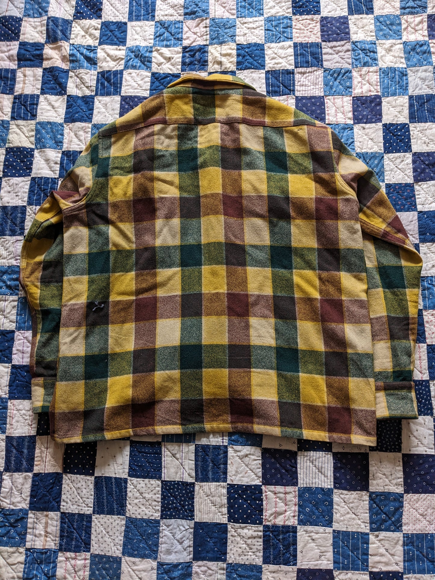 60s Unbranded Plaid Loop Collar Flannel Shirt